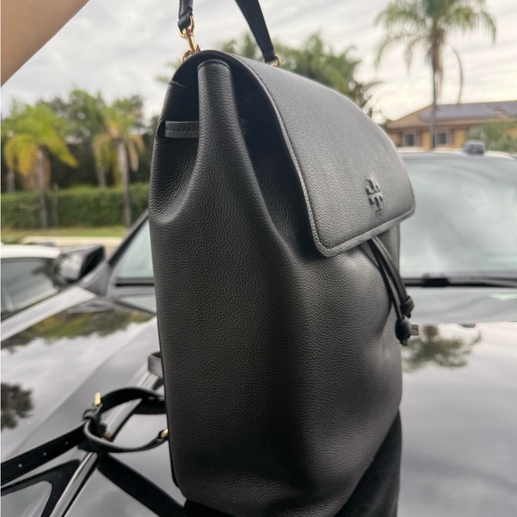 550!+ new Tory Burch Thea Black Leather Backpack - Picture 10 of 11